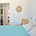 Paros Luxury 2mins From The Piso Livadi